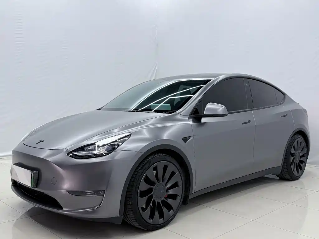 Tesla Model Y 2022 — фото 2