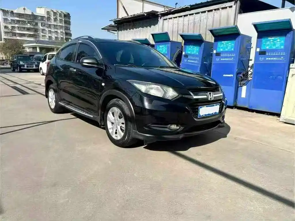 Honda Vezel 2015