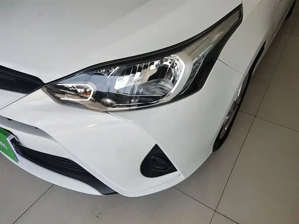 Toyota Yaris L 2019 — фото 24