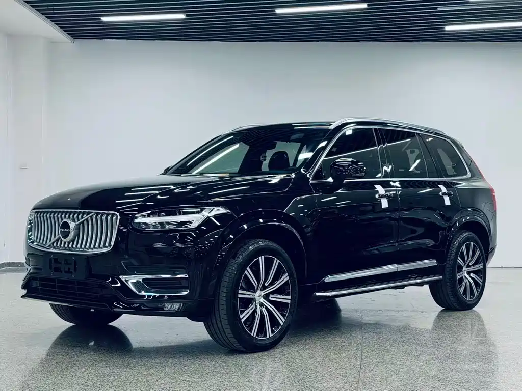 Volvo XC90 2021 — фото 1