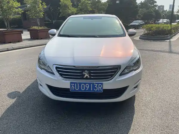 Peugeot 408 2015