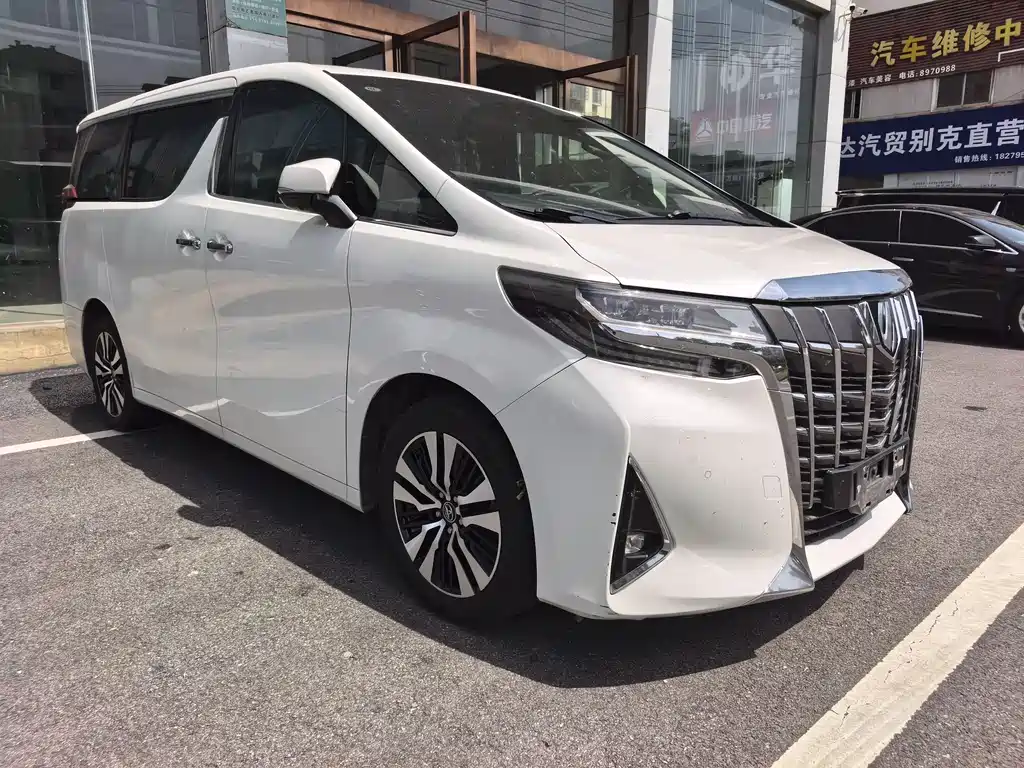 Toyota Alphard 2018 — фото 4