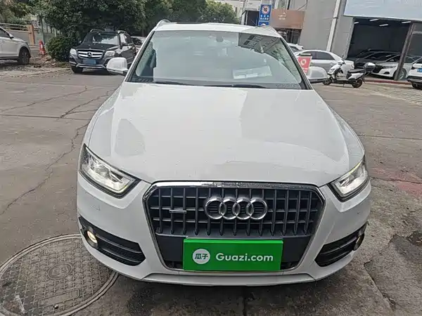 Audi Q3 2015