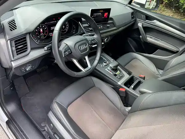 Audi Q5L 2020