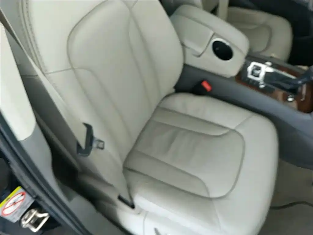 Audi Q7 2015 — фото 25