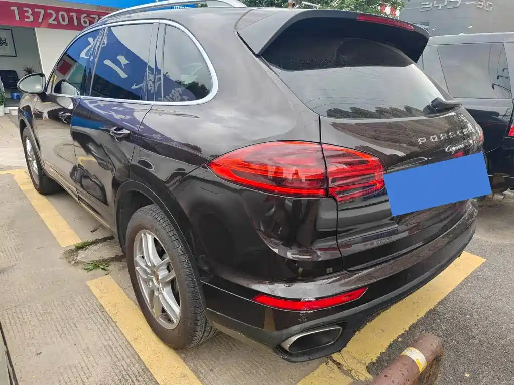 Porsche Cayenne 2016 — фото 13