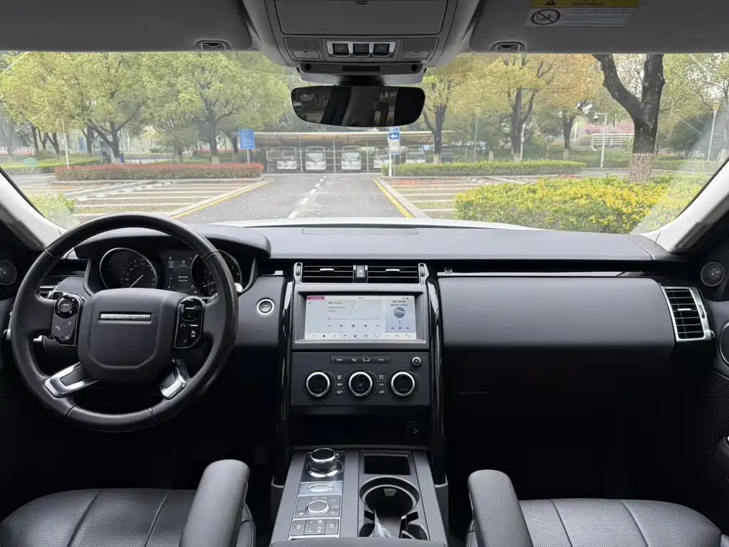Land Rover Discovery 2019 — фото 4