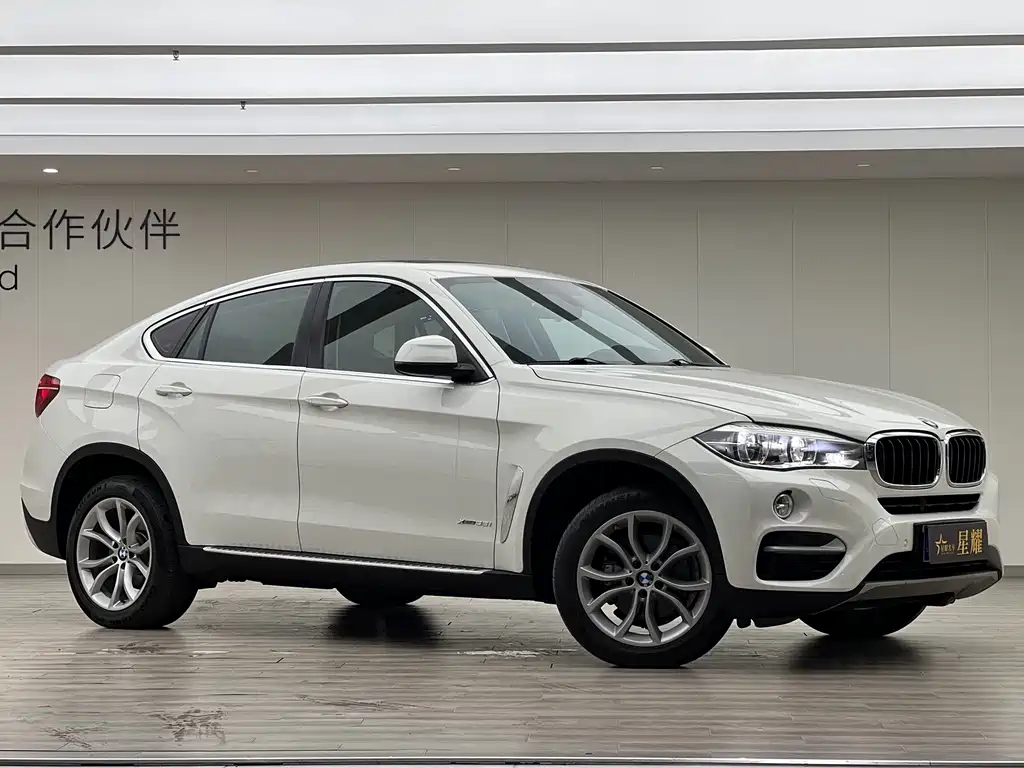BMW X6 2016 — фото 1