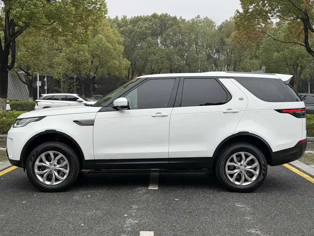 Land Rover Discovery 2019 — фото 14