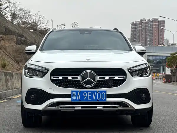 Mercedes-Benz GLA 2023