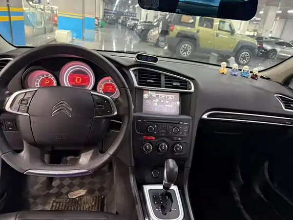 Citroën C4L 2016