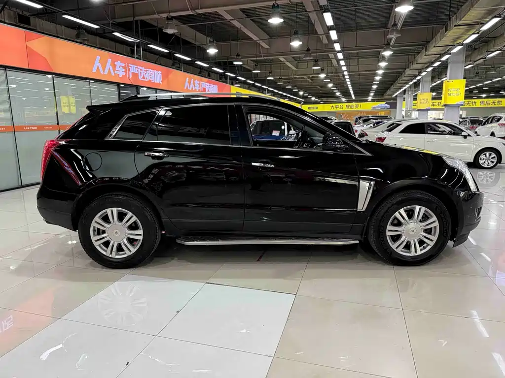 Cadillac SRX 2016 — фото 13