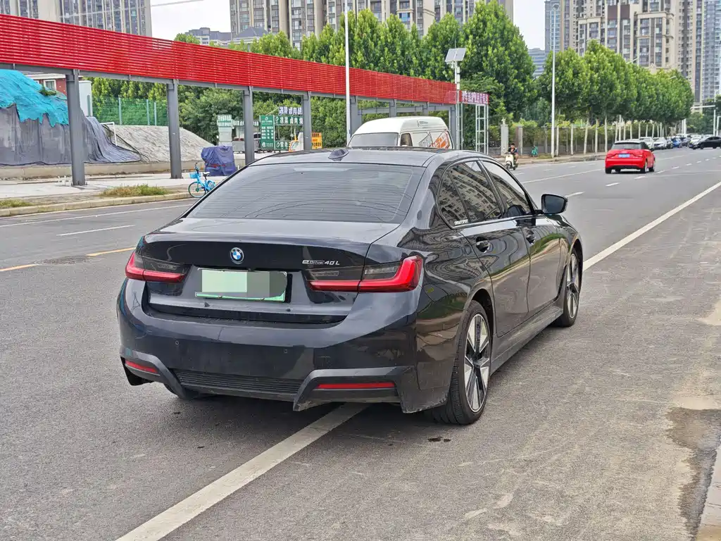 BMW i3 2023 — фото 11