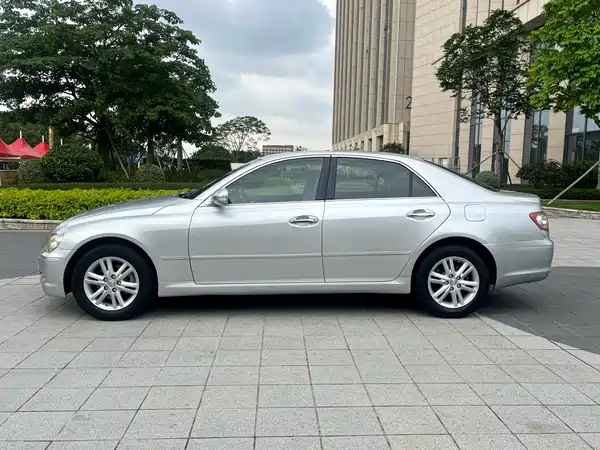 Toyota Reiz 2008