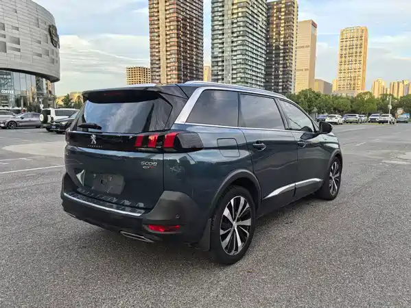 Peugeot 5008 2018