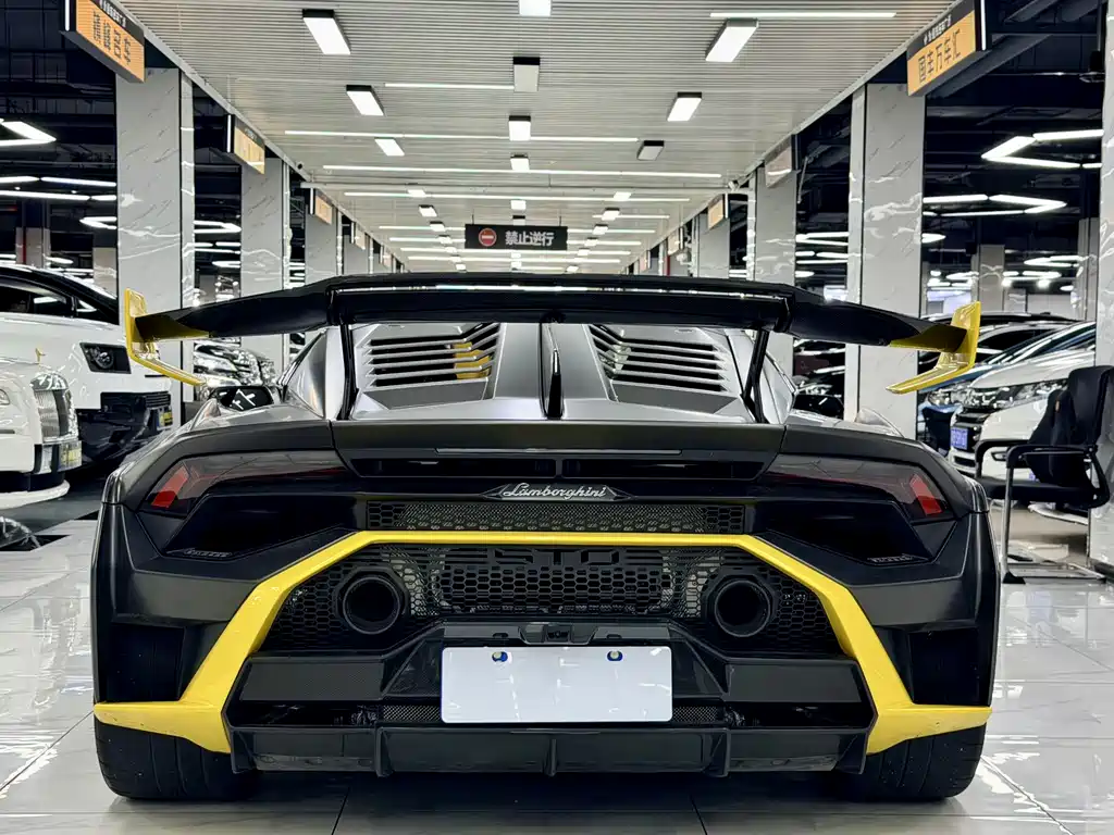 Lamborghini Huracán 2022 — фото 18