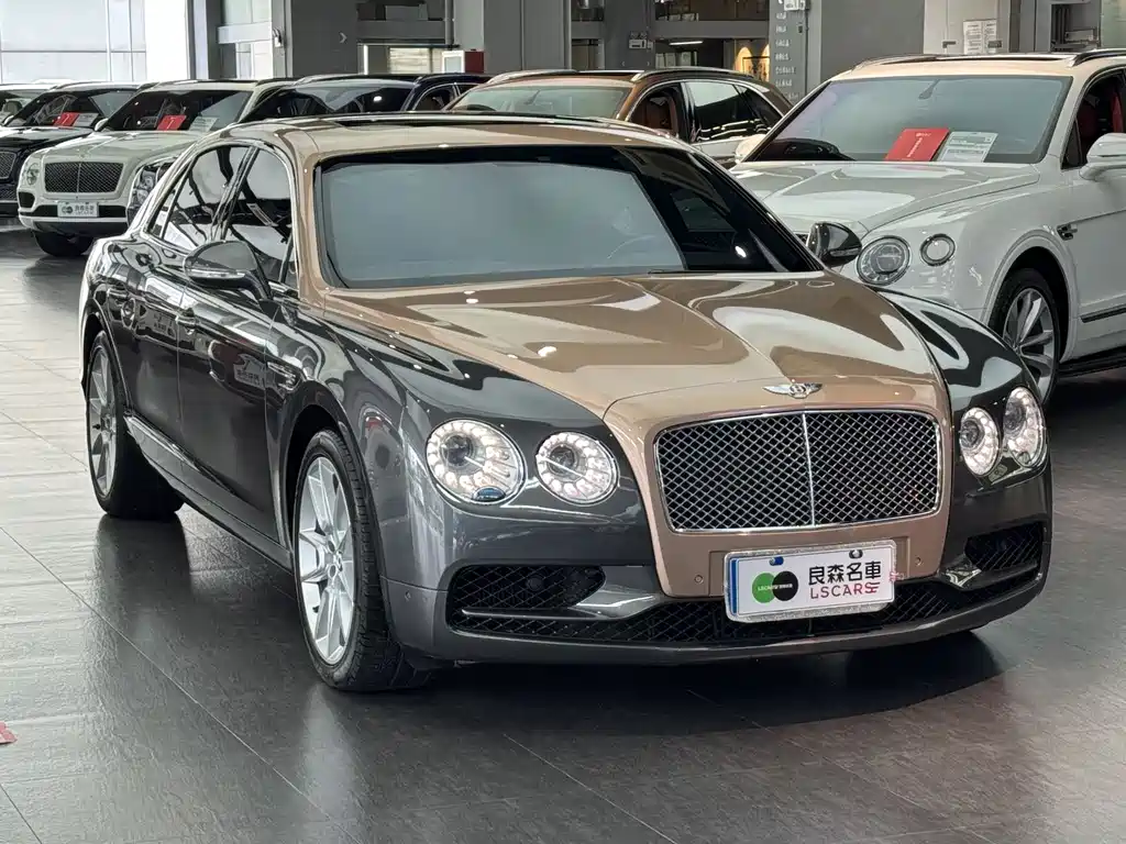 Bentley Flying Spur 2018 — фото 3