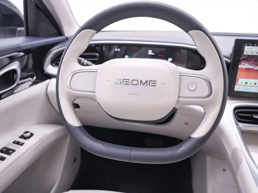Geely Galaxy Starwish 2025 — фото 18