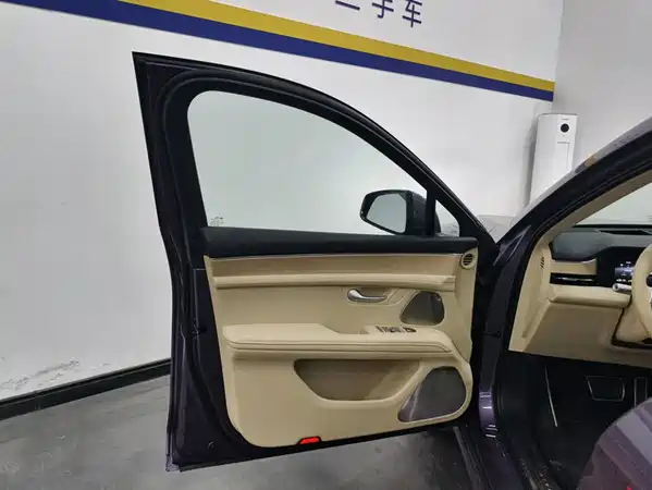 AITO M5 2025