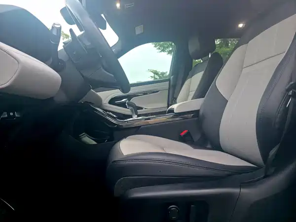 Land Rover Range Rover Evoque 2021