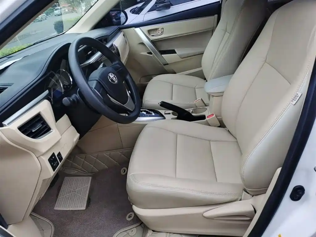 Toyota Corolla 2016 — фото 15