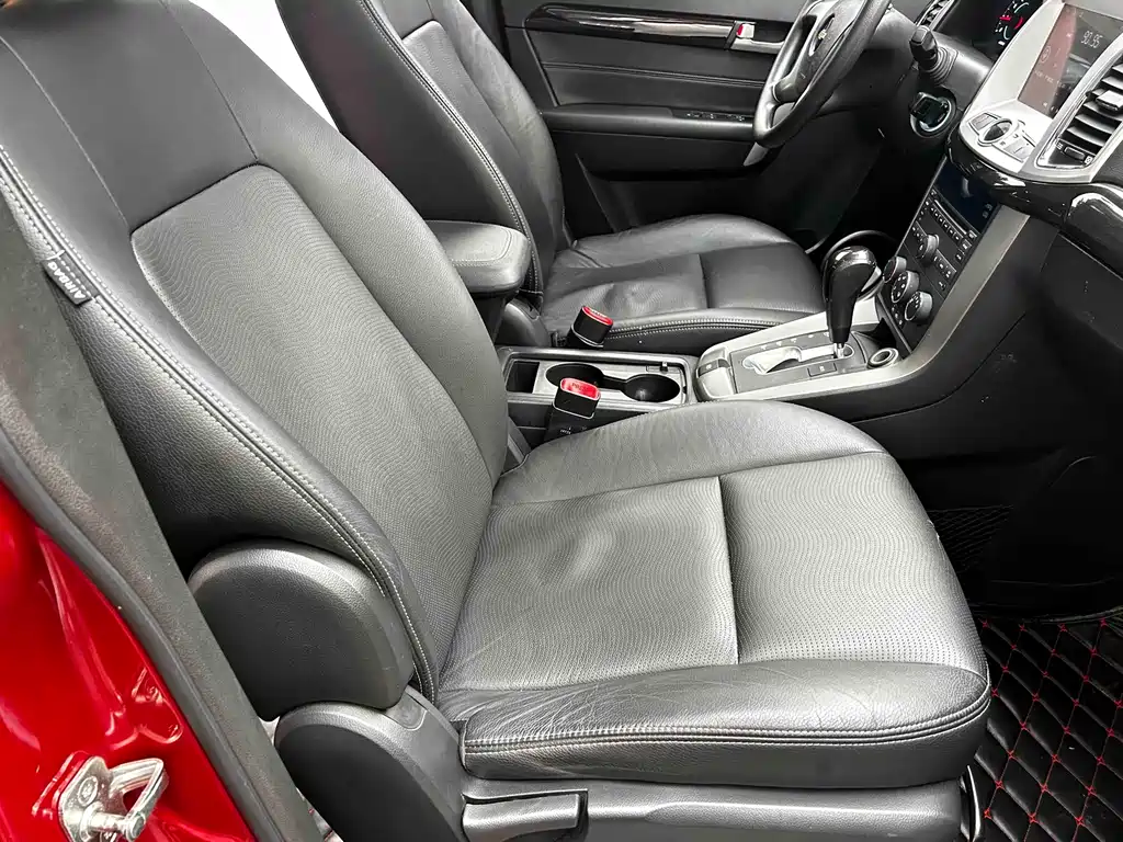 Chevrolet Captiva 2014 — фото 18