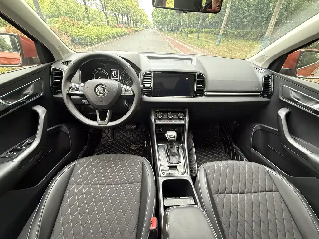 Skoda Karoq 2021 — фото 13