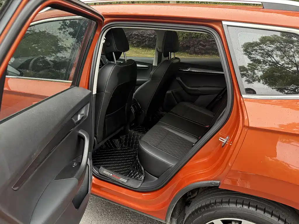 Skoda Karoq 2021 — фото 12