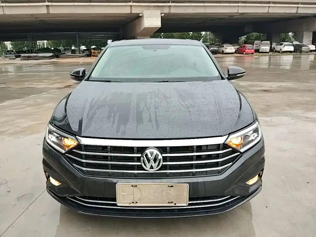 Volkswagen Sagitar 2021
