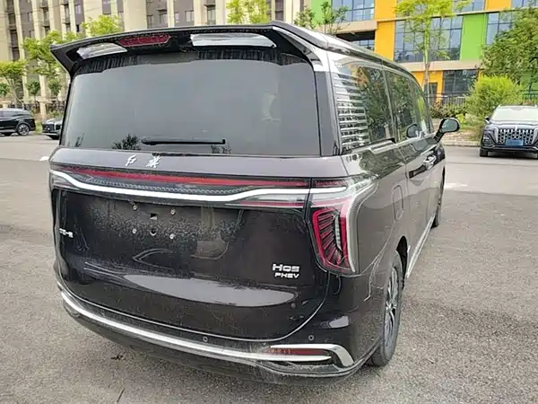 Hongqi HQ9 PHEV 2024