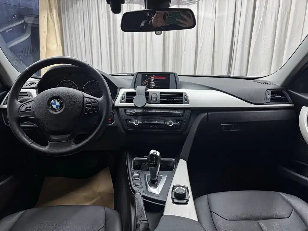BMW 3 Series 2015 — фото 8