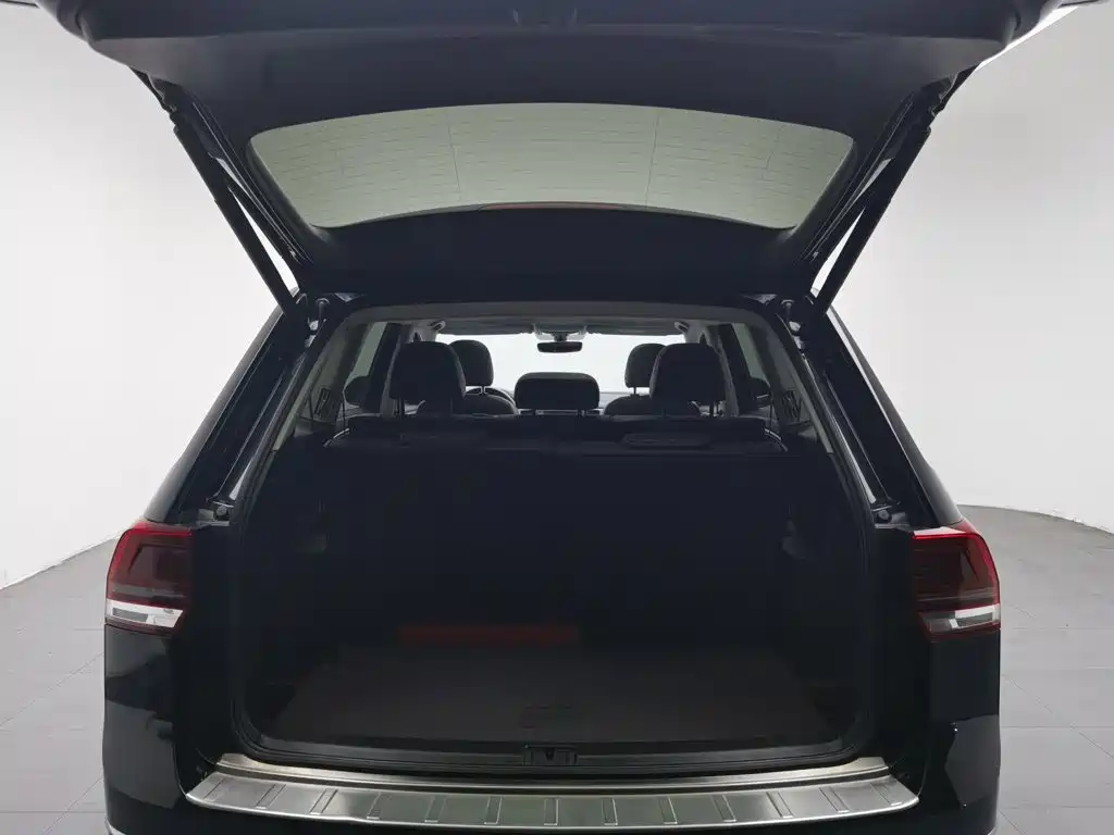 Volkswagen Teramont 2017 — фото 16