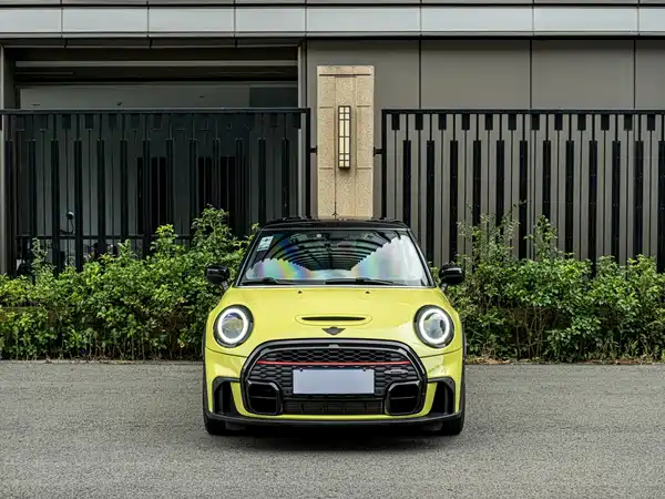 MINI JCW 2023