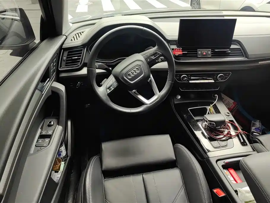 Audi Q5L 2022 — фото 15