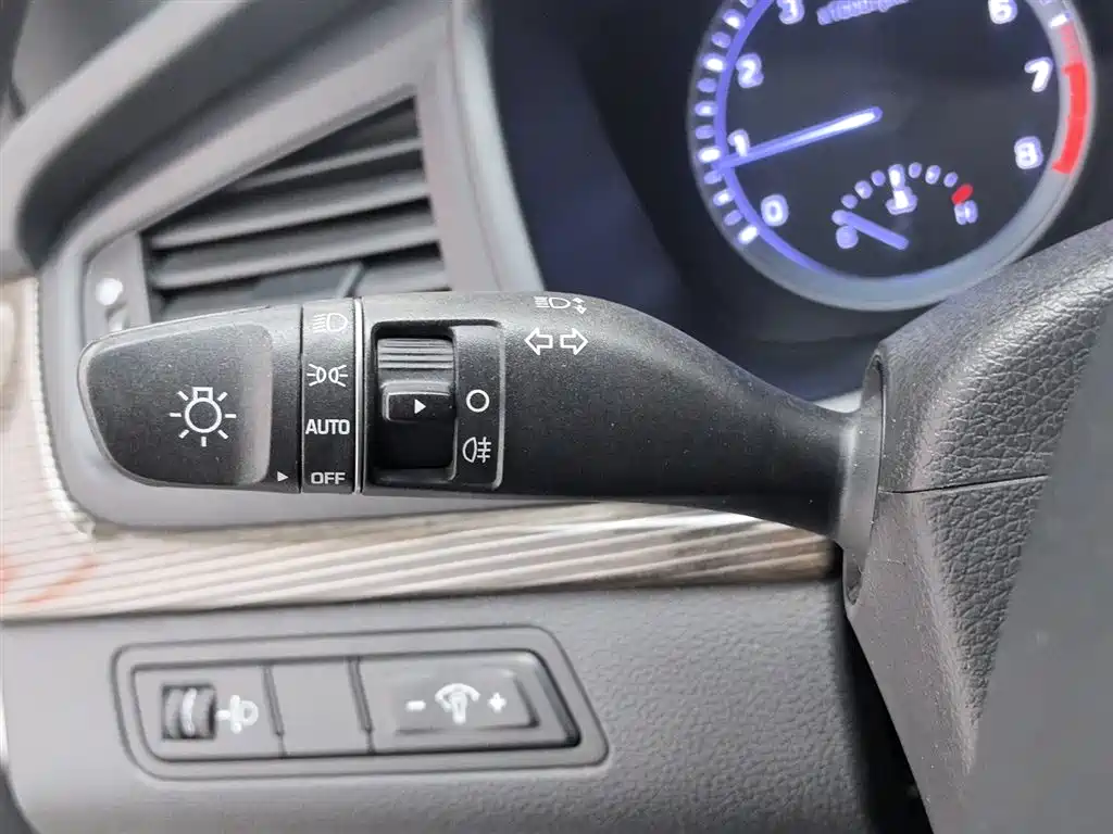 Hyundai Sonata 2017 — фото 21