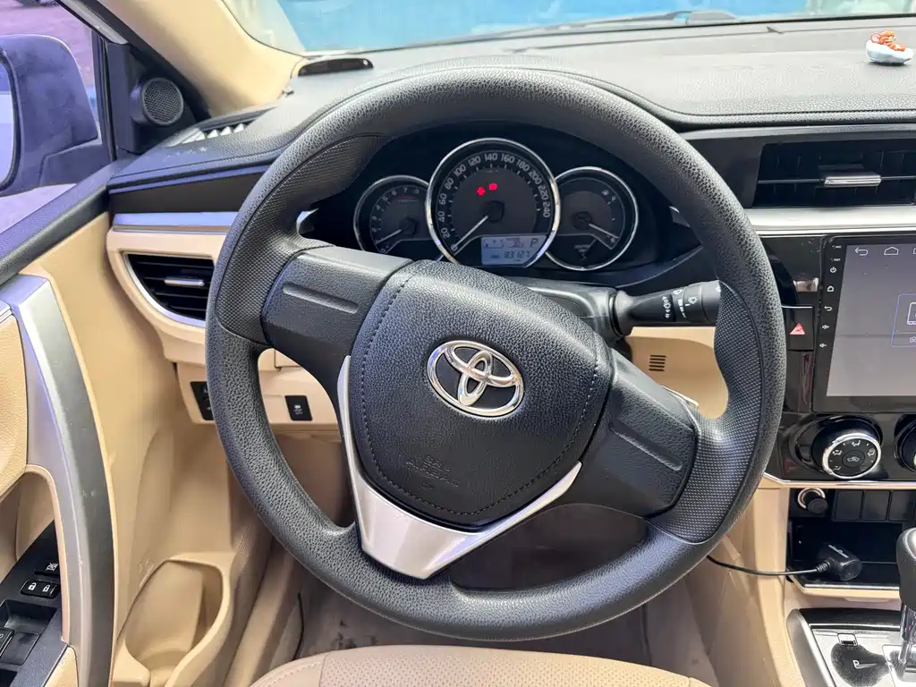 Toyota Corolla 2017 — фото 9