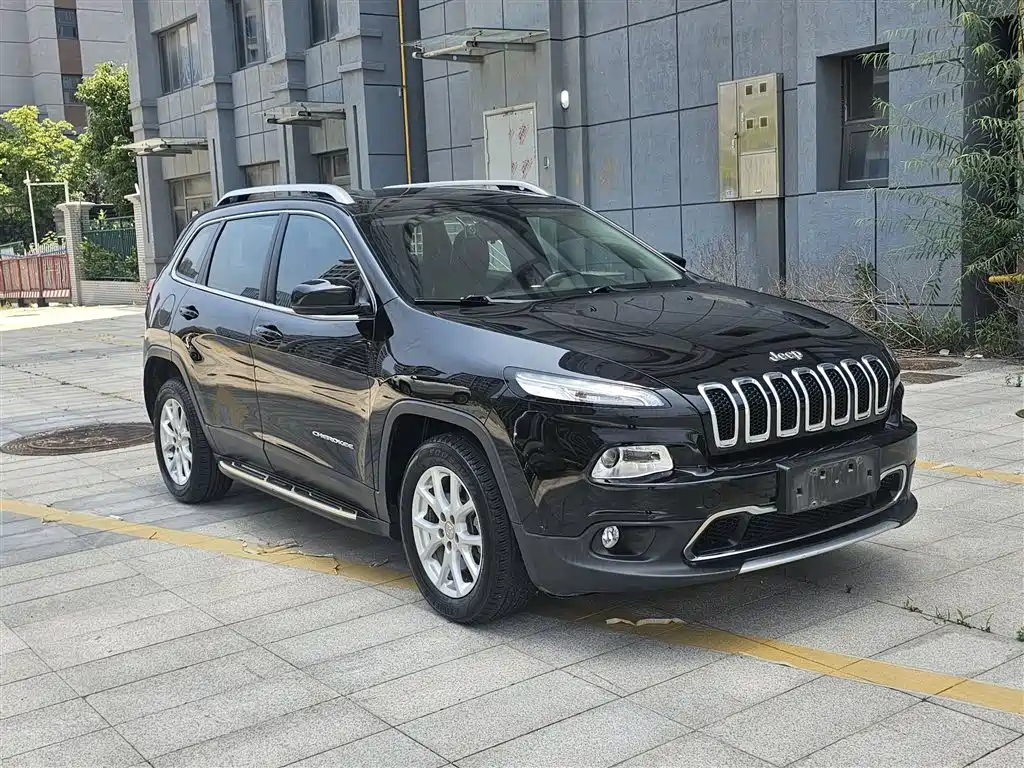 Jeep Cherokee 2018 — фото 4