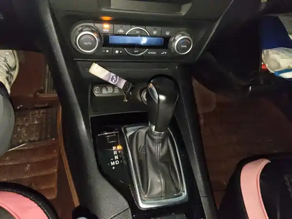 Mazda 3 Axela 2014