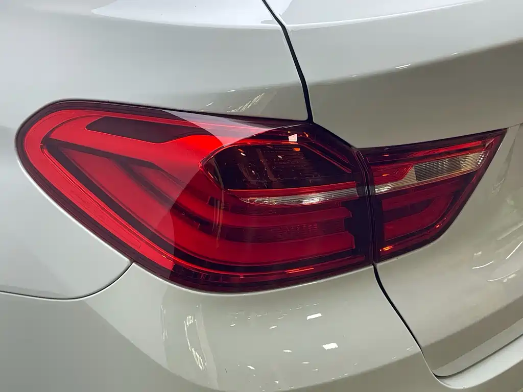 BMW X4 2018 — фото 12