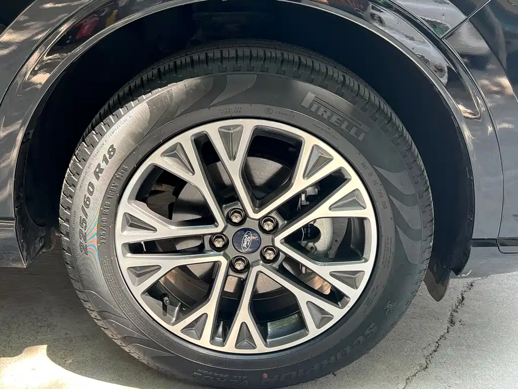 Ford Escape 2020 — фото 14