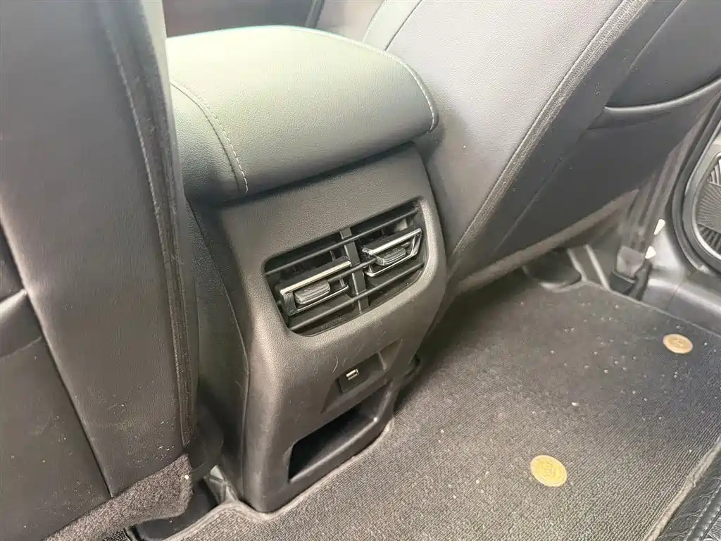 Haval M6 2023 — фото 12