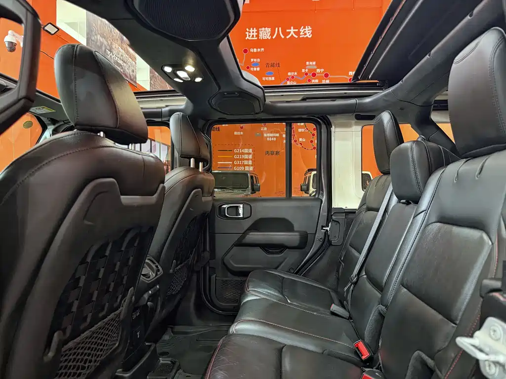 Jeep Wrangler 2022 — фото 19
