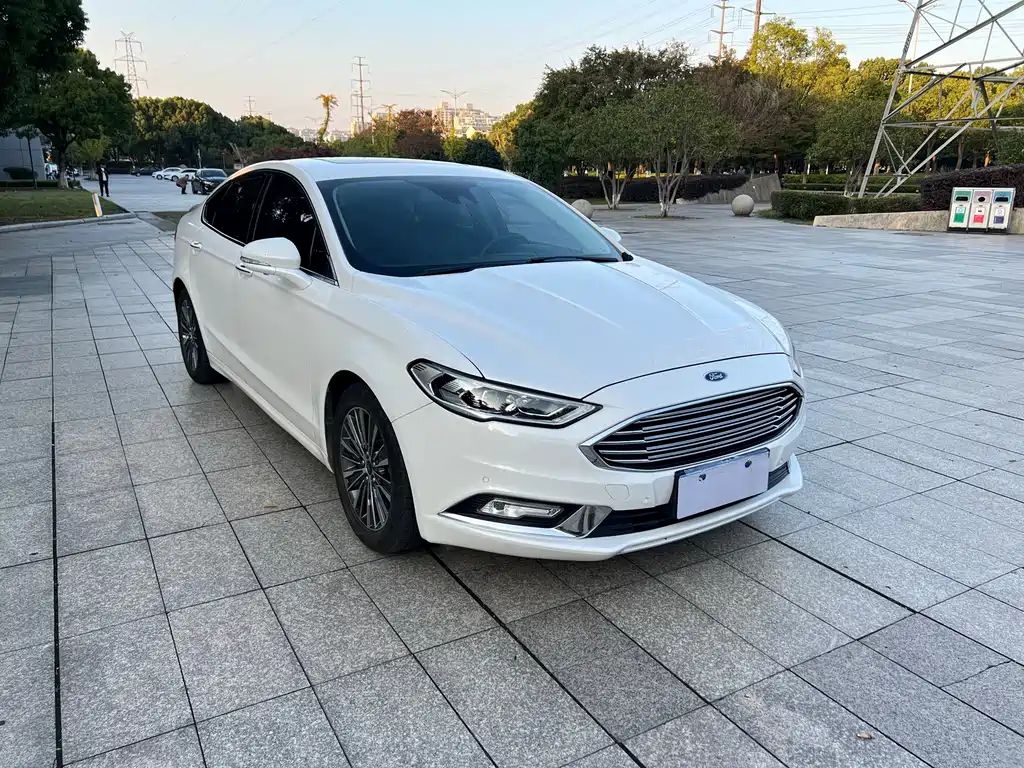 Ford Mondeo 2018 — фото 3