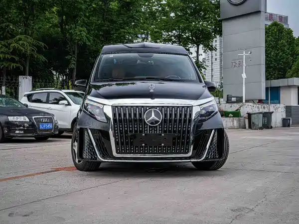 Mercedes-Benz Vito 2024