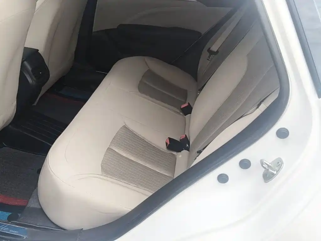 Buick Excelle 2018 — фото 17