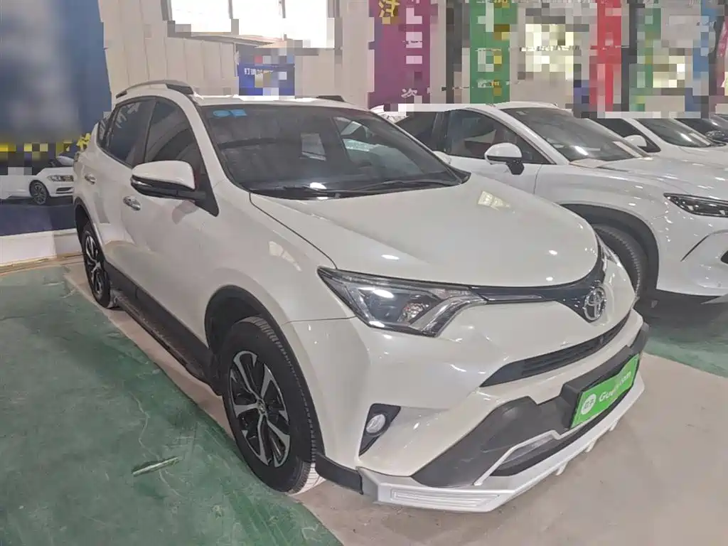 Toyota RAV4 2019 — фото 4