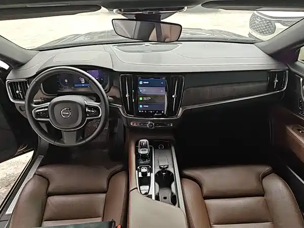 Volvo S90 2023
