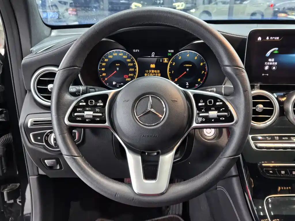 Mercedes-Benz GLC 2020 — фото 11