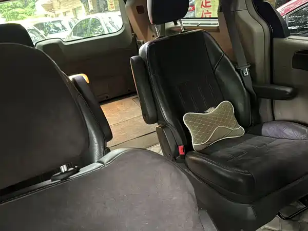 Chrysler Grand Voyager 2014