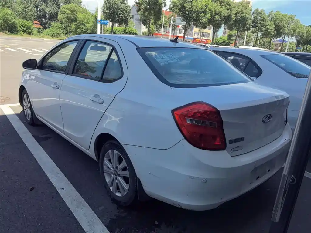 Chery E3 2015 — фото 5